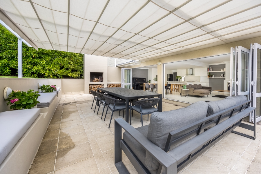 4 Bedroom Property for Sale in Kenridge Western Cape